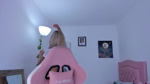 Adriana online show from 02-27-25, 12:23