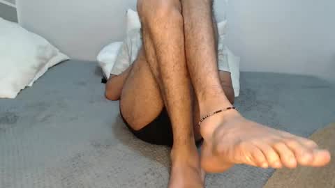 Adrian Falcon online show from 04-18-26, 07:07