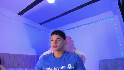 ADRIAN online show from 04-12-26, 06:57