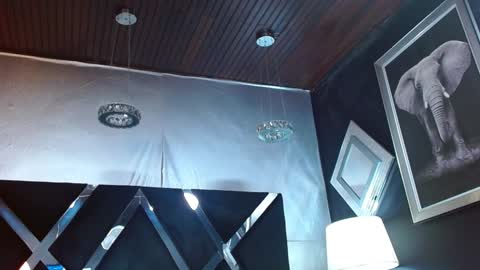   online show from 12-18-24, 03:33