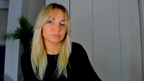 Adriana online show from 04-03-26, 03:10