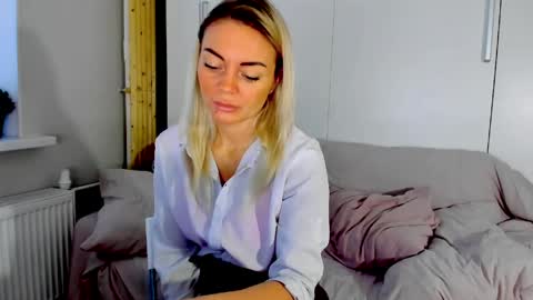 Adriana online show from 04-25-26, 09:34