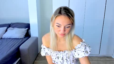 Snapshot of adriana_coy_ chatting on 05-10-26, 11:59 Adriana online show from 05-10-26, 11:59