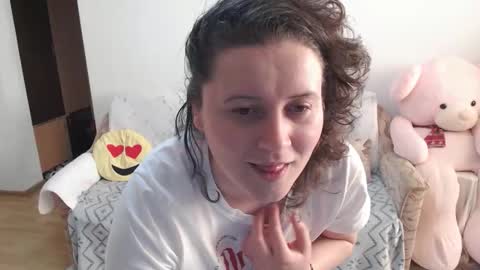 Snapshot of adriana_elvis chatting on 01-18-26, 12:20 adriana online show from 01-18-26, 12:20