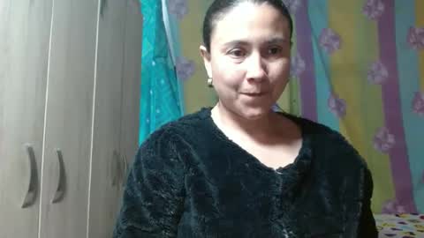 Adriana Tellez online show from 02-06-25, 05:51