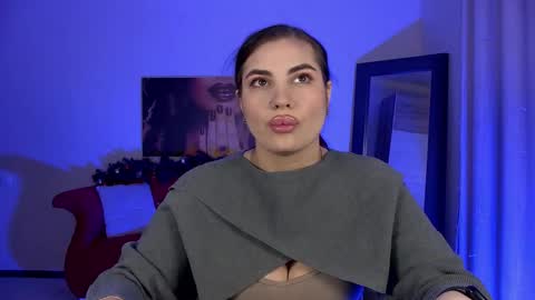 AdrianaTores online show from 12-04-25, 05:28