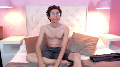 ADRIAN online show from 06-04-26, 10:16
