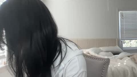 Snapshot of adriannarodriguez chatting on 01-28-25, 06:17 Adrianna online show from 01-28-25, 06:17