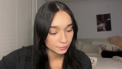 Snapshot of adriannarodriguez chatting on 02-07-25, 06:03 Adrianna online show from 02-07-25, 06:03