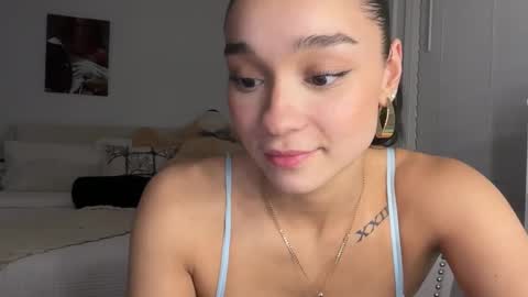 Snapshot of adriannarodriguez chatting on 02-08-25, 05:51 Adrianna online show from 02-08-25, 05:51