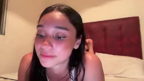 Snapshot of adriannarodriguez chatting on 03-06-25, 12:32 Adrianna online show from 03-06-25, 12:32