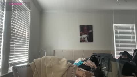 Snapshot of adriannarodriguez chatting on 09-13-25, 06:18 Adrianna online show from 09-13-25, 06:18