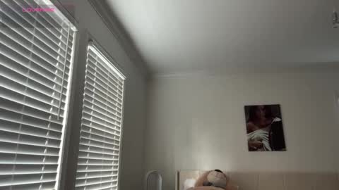 Snapshot of adriannarodriguez chatting on 10-10-25, 07:24 Adrianna online show from 10-10-25, 07:24