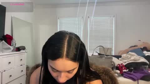 Snapshot of adriannarodriguez chatting on 12-13-25, 08:14 Adrianna online show from 12-13-25, 08:14