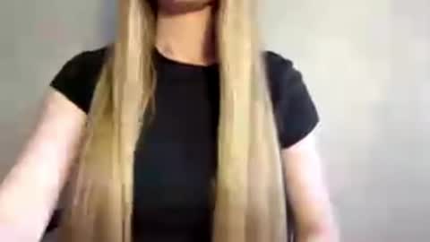 Snapshot of adriannemuldowney chatting on 06-18-26, 02:43 Caroline online show from 06-18-26, 02:43