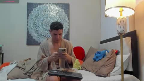 Snapshot of adriano_bigcock chatting on 11-08-25, 11:54 Adrian online show from 11-08-25, 11:54