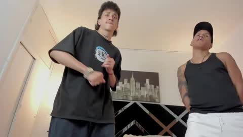 Snapshot of adriano_bigcock chatting on 11-27-25, 04:03 Adrian online show from 11-27-25, 04:03