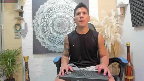 Snapshot of adriano_bigcock chatting on 01-19-26, 03:21 Adrian online show from 01-19-26, 03:21