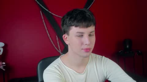 Snapshot of adrianoaubert chatting on 09-13-25, 10:15 adrianoaubert online show from 09-13-25, 10:15