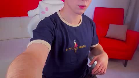 Snapshot of adrianoaubert chatting on 10-09-25, 10:02 adrianoaubert online show from 10-09-25, 10:02