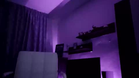 Adriano online show from 11-16-25, 08:58