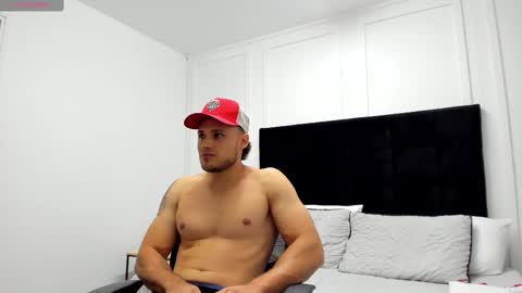 Snapshot of adrien_roche888 chatting on 01-23-25, 02:12 Adrein Roche online show from 01-23-25, 02:12