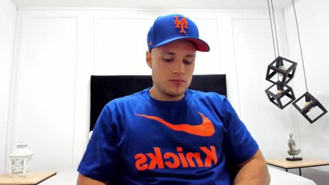 Snapshot of adrien_roche888 chatting on 01-23-25, 11:36 Adrein Roche online show from 01-23-25, 11:36