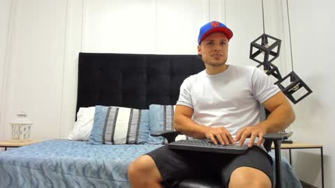 Snapshot of adrien_roche888 chatting on 02-03-25, 11:15 Adrein Roche online show from 02-03-25, 11:15