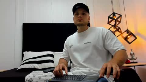 Snapshot of adrien_roche888 chatting on 02-15-25, 11:14 Adrein Roche online show from 02-15-25, 11:14