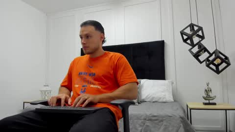Snapshot of adrien_roche888 chatting on 02-27-25, 11:15 Adrein Roche online show from 02-27-25, 11:15