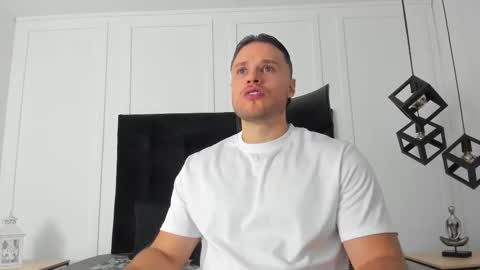 Snapshot of adrien_roche888 chatting on 09-09-25, 10:53 Adrein Roche online show from 09-09-25, 10:53