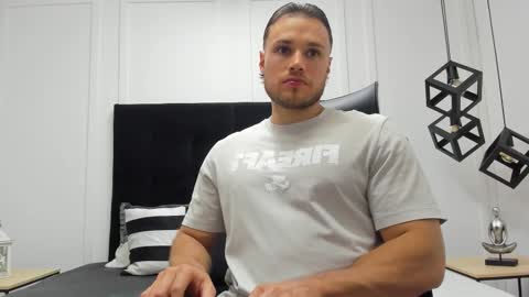 Snapshot of adrien_roche888 chatting on 09-16-25, 10:55 Adrein Roche online show from 09-16-25, 10:55
