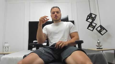 Snapshot of adrien_roche888 chatting on 09-30-25, 10:59 Adrein Roche online show from 09-30-25, 10:59