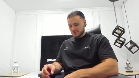 Snapshot of adrien_roche888 chatting on 10-04-25, 11:36 Adrein Roche online show from 10-04-25, 11:36