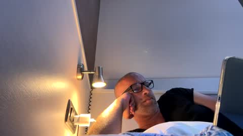 adrienfromparis online show from 06-17-26, 08:43