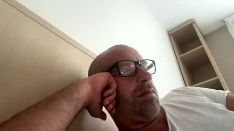 adrienfromparis online show from 06-22-26, 05:43