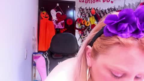 Snapshot of adriiana_fox_ chatting on 10-16-25, 01:34 adriiana_fox_ online show from 10-16-25, 01:34