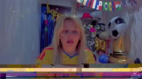 adriiana_fox_ online show from 07-03-26, 04:13