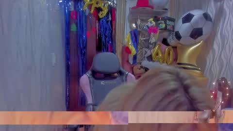 adriiana_fox_ online show from 07-04-26, 07:20