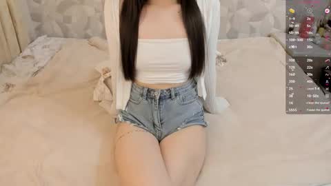 Snapshot of aeri_love chatting on 02-09-26, 03:32 Emi online show from 02-09-26, 03:32