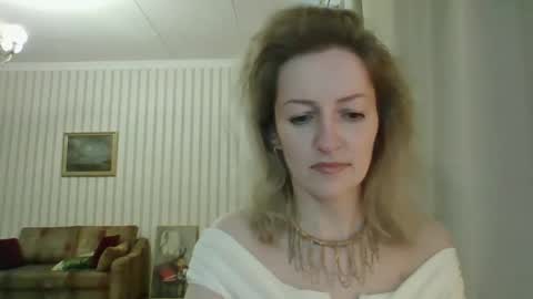Snapshot of aeroliss chatting on 05-16-26, 05:34 aeroliss online show from 05-16-26, 05:34