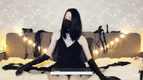 Snapshot of aesthetic_being chatting on 01-06-25, 02:36 Tiana online show from 01-06-25, 02:36