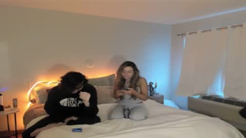 Niko online show from 03-17-26, 01:54