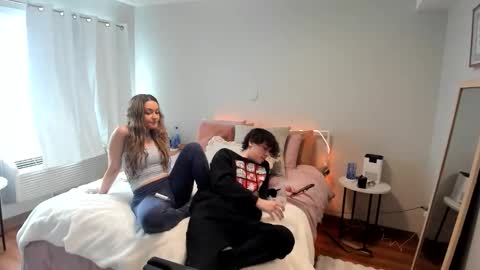 Niko online show from 03-22-26, 12:25