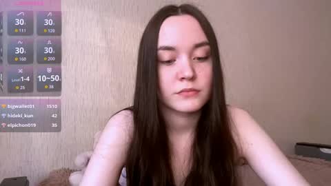 Snapshot of aetherlynn chatting on 05-08-26, 02:33 Arielle online show from 05-08-26, 02:33