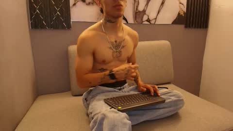 AETHON online show from 11-08-25, 02:06