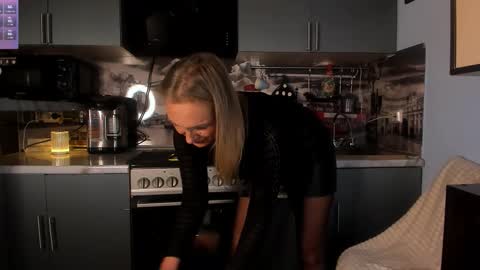 Snapshot of afanasia chatting on 01-13-26, 09:31 OneAfa online show from 01-13-26, 09:31