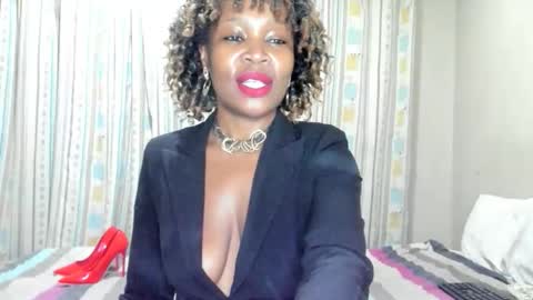 Snapshot of aficangagqueen chatting on 10-07-25, 02:20 AfricanSquirtQueen online show from 10-07-25, 02:20