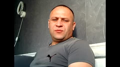 Sasha online show from 10-13-25, 05:40