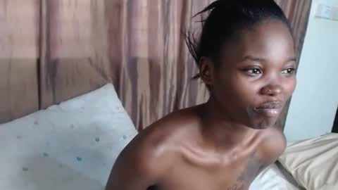 Snapshot of africana_slimqueen chatting on 07-12-26, 11:12 africana_slimqueen online show from 07-12-26, 11:12